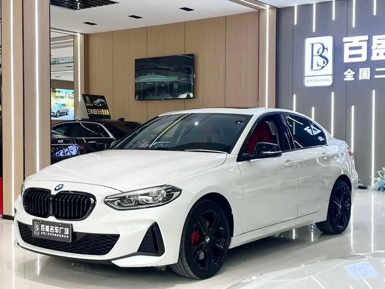 BMW 1-Series, 2021