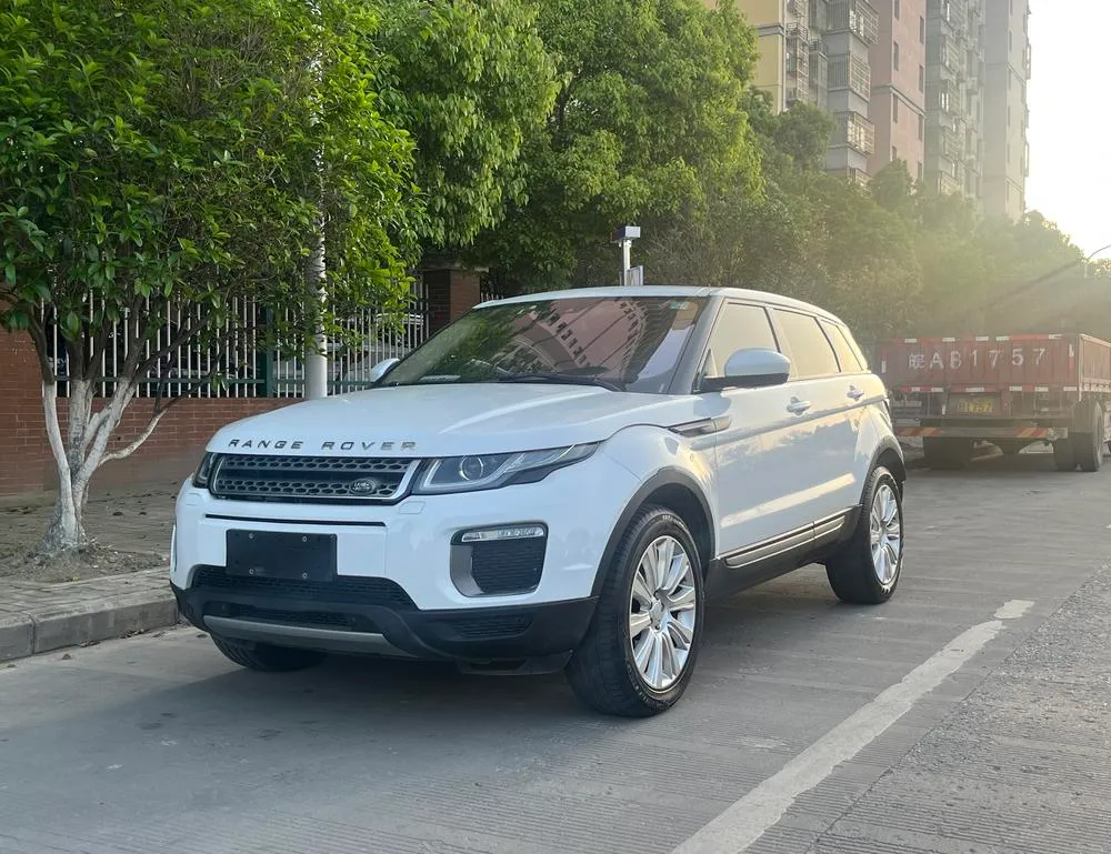 Land Rover Range Rover Evoque 2.0T SE Edition, 2016 — фото 1