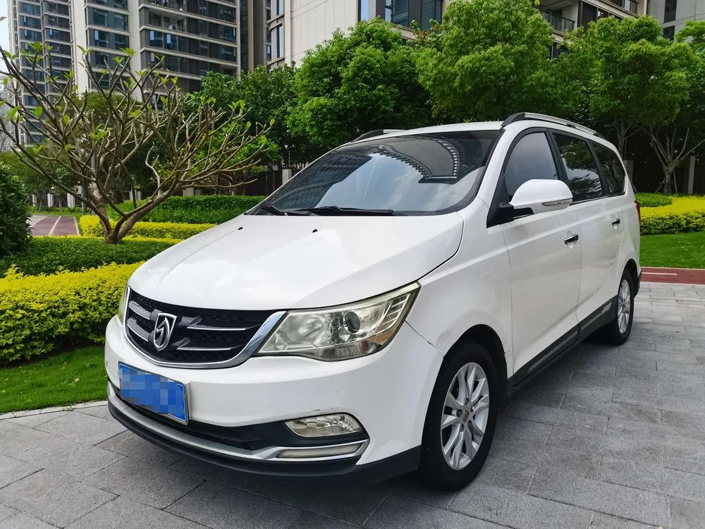 Baojun 730, 2016