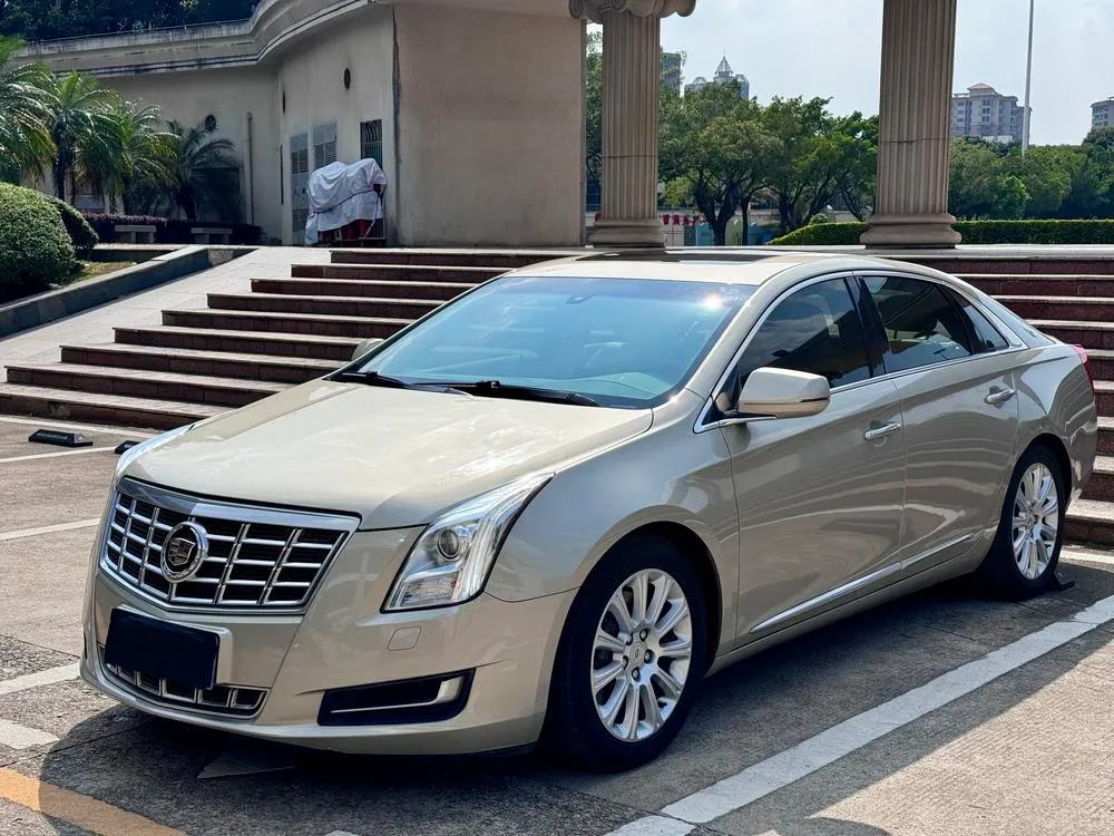 Cadillac XTS, 2015