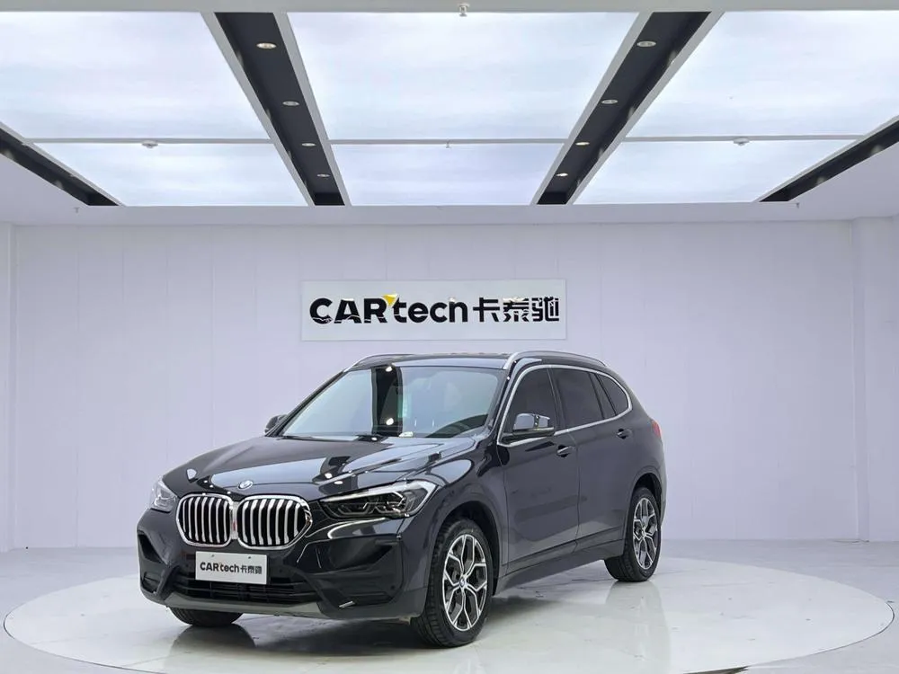 BMW X1 sDrive25Li Leading Version, 2022 — фото 1