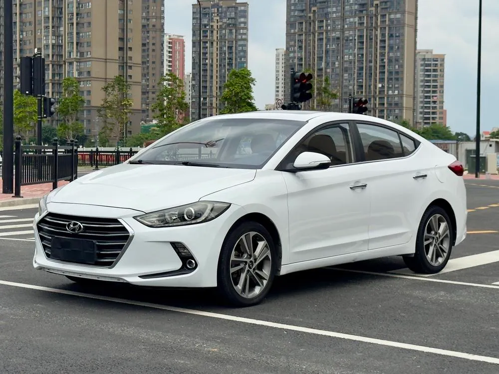 Hyundai Elantra Lingdong, 2016
