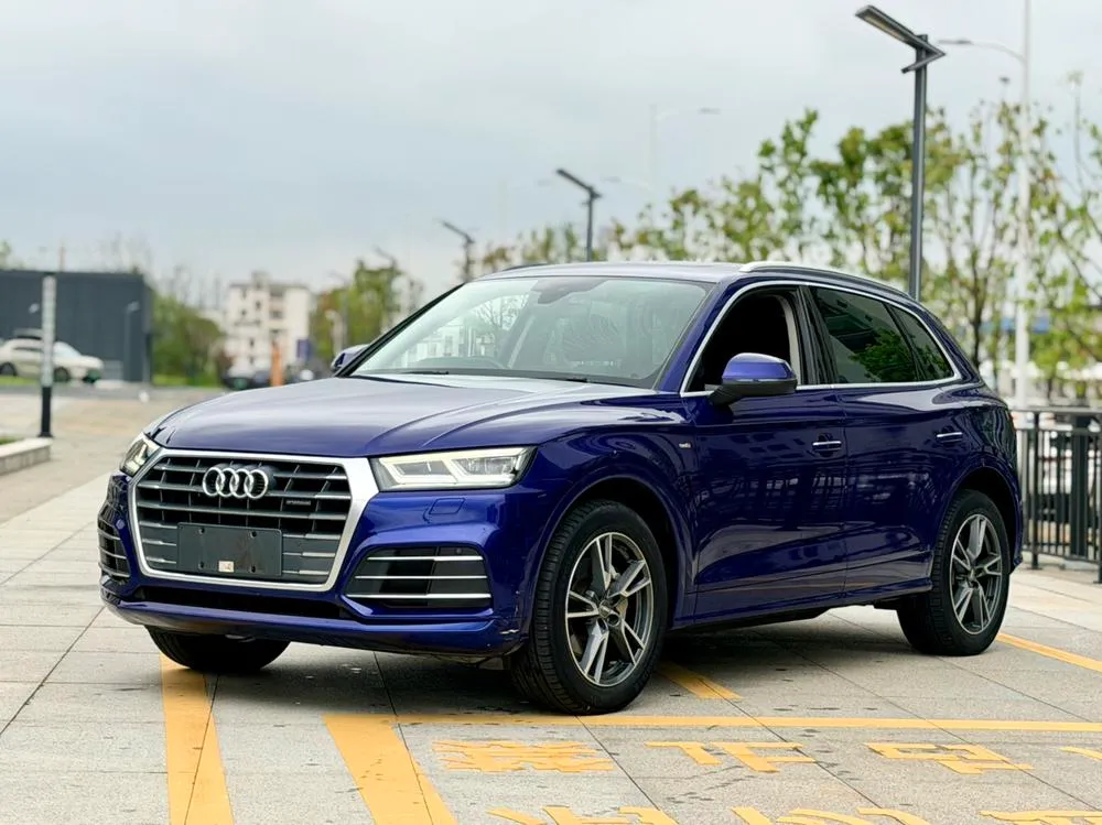 Ауди Q5L 40 TFSI Fashion Version CN6, 2018 — фото 1