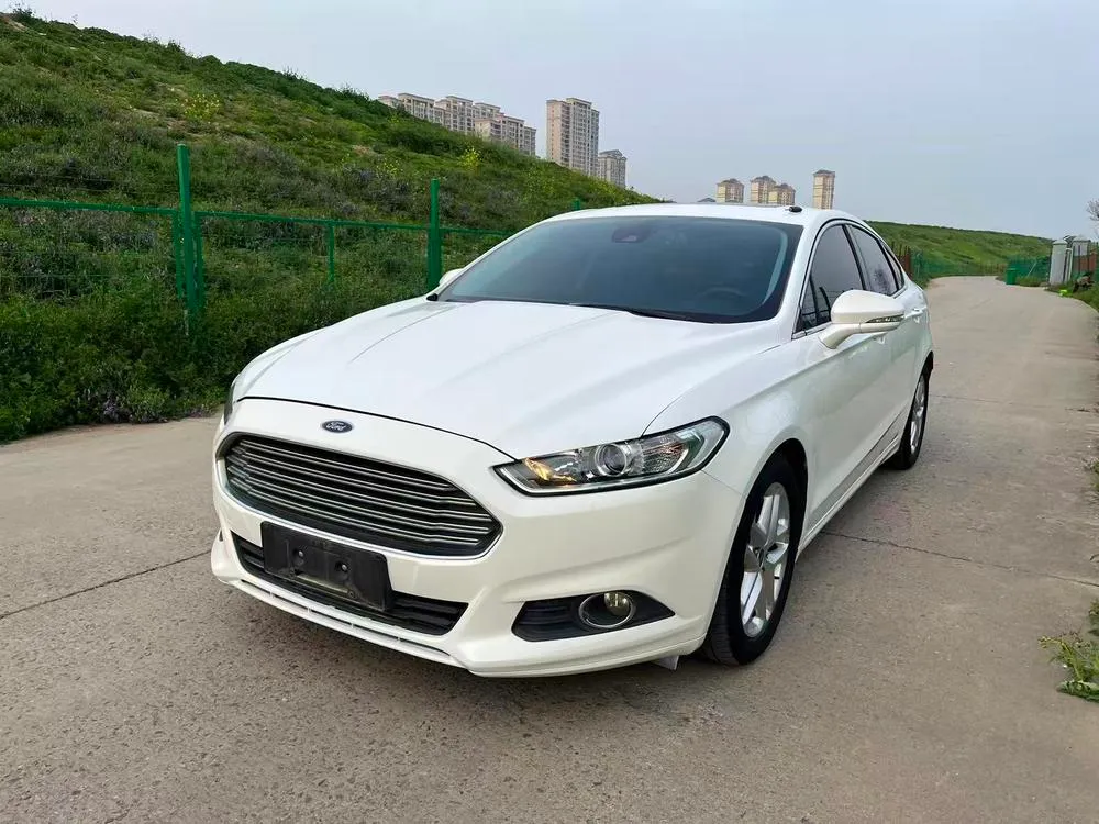 Ford Mondeo 1.5L GTDi180 Fashion Version, 2013 — фото 1