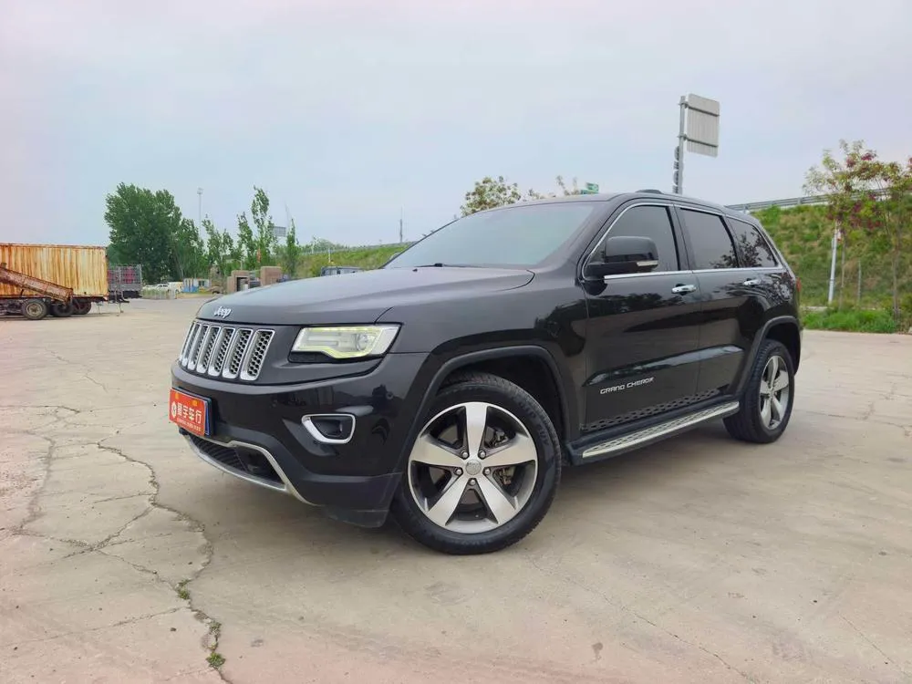 Jeep Grand Cherokee (Import), 2015