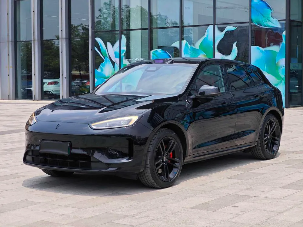 AITO M5, 2025
