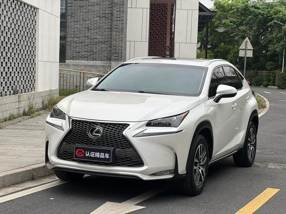 Lexus NX, 2015
