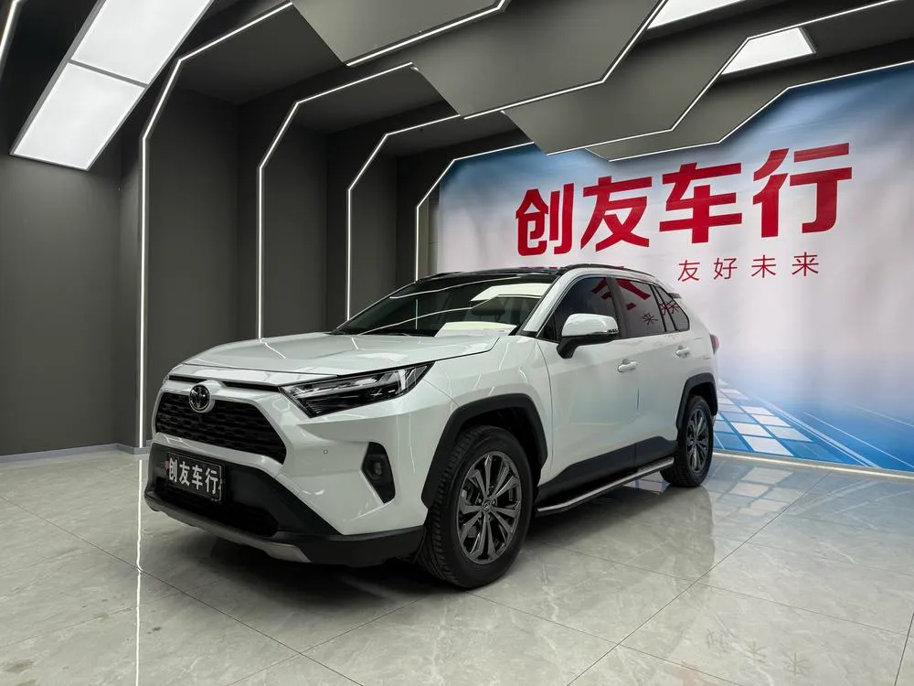 Toyota RAV4, 2024