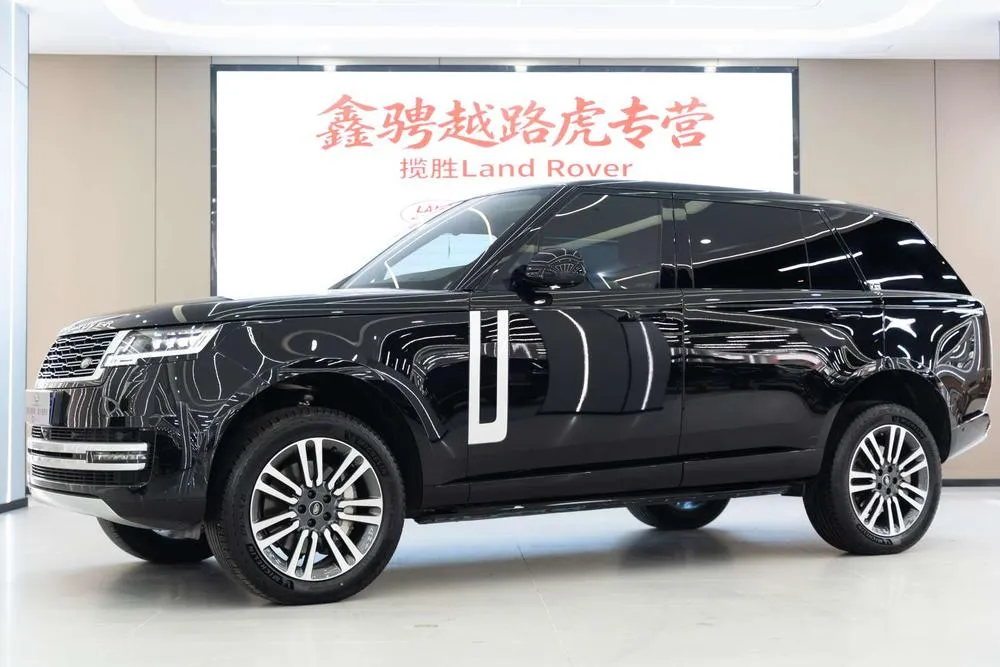 Land Rover Range Rover 3.0 L6 400PS Extended Edition, 2023 — фото 1