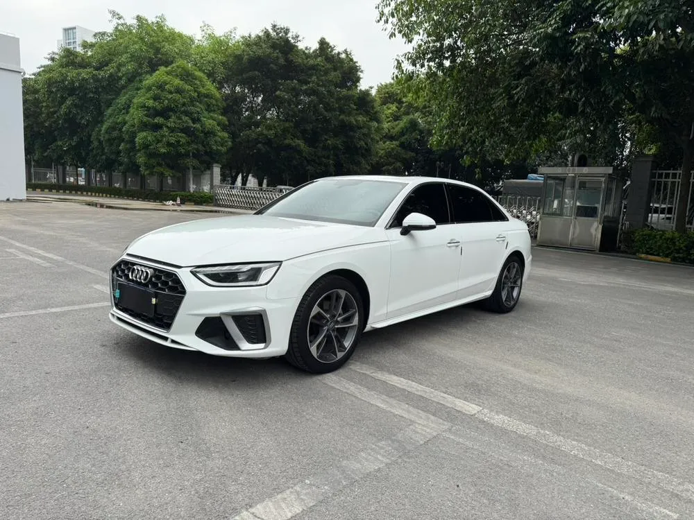 Audi A4L 40 TFSI Fashion Version, 2020 — фото 1