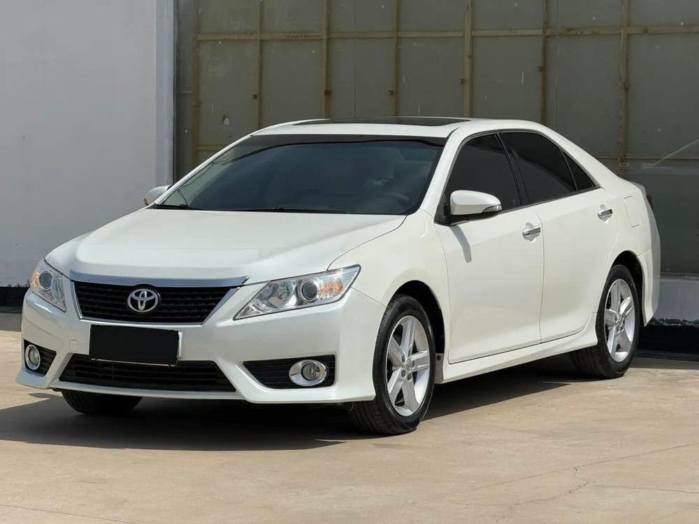 Toyota Camry, 2012