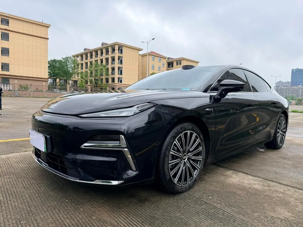 Galaxy Xingyao 8 PHEV, 2025