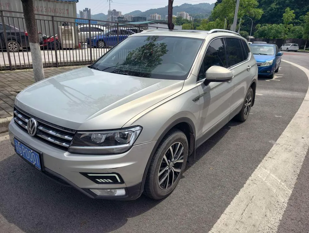 Volkswagen Tiguan L, 2018