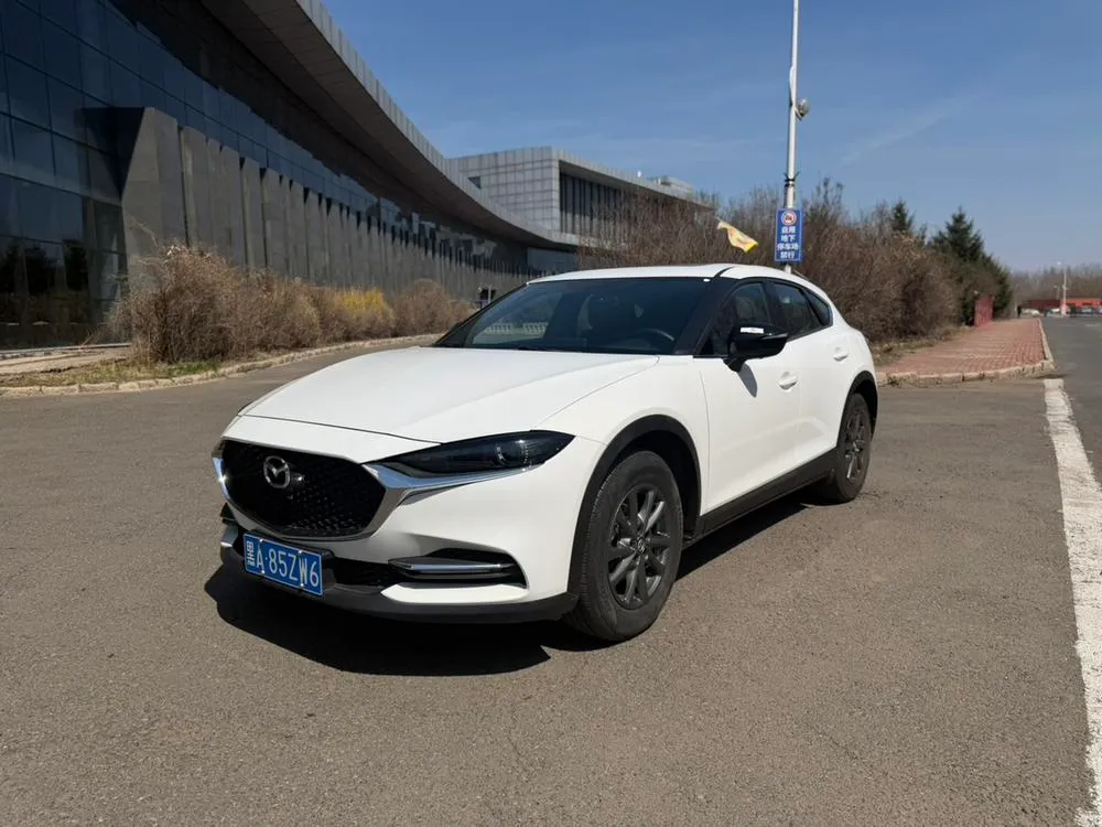 Mazda CX-4, 2021