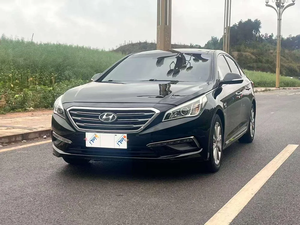Hyundai Sonata LF 1.6T GLS Smart Version, 2015 — фото 1