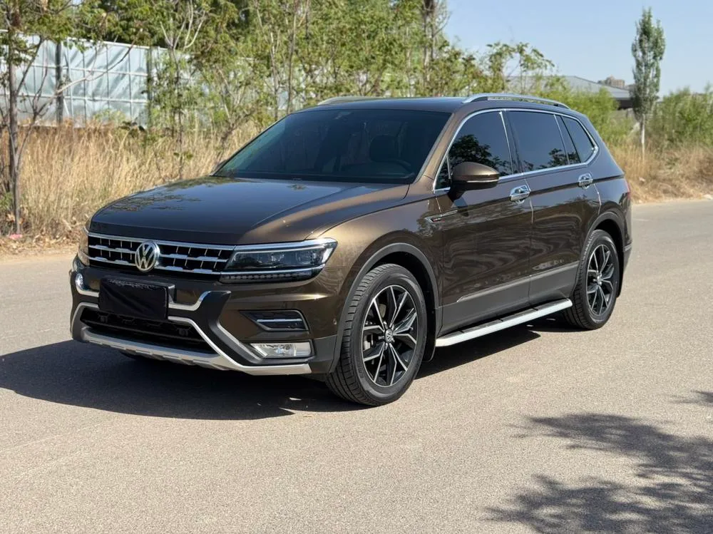 Volkswagen Tiguan L 380TSI Auto 4WD Flagship Edition, 2017 — фото 1