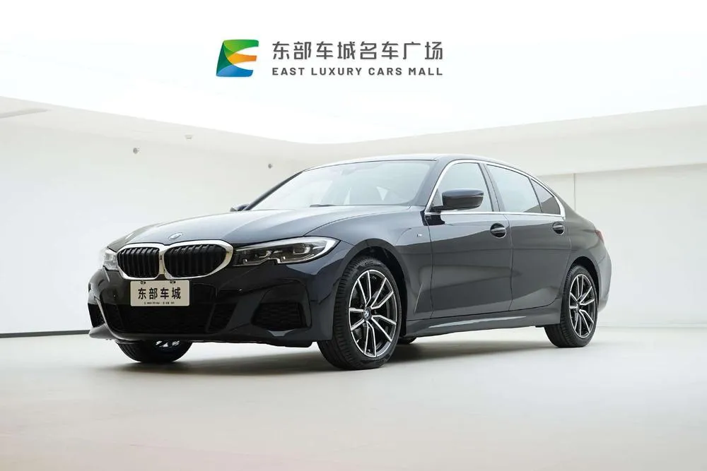 BMW 3-Series, 2022