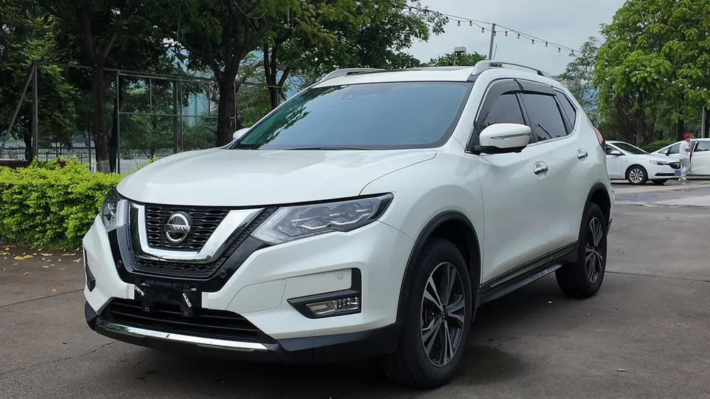 Nissan X-Trail 2.5L CVT Luxury Navigator Edition 4WD, 2020 — фото 1