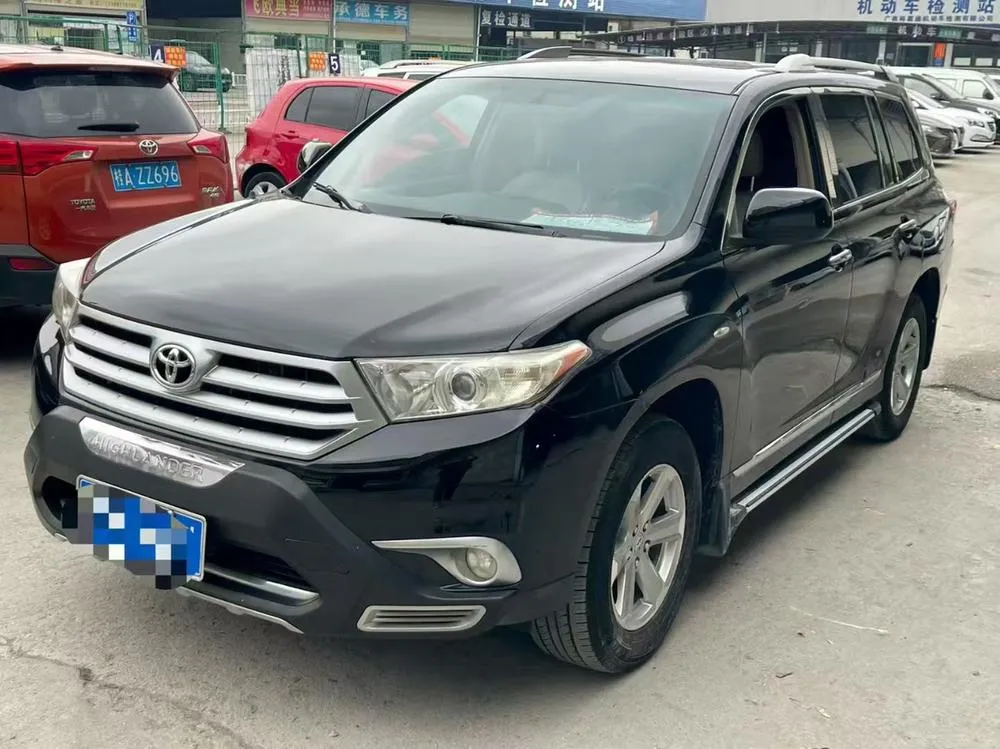 Toyota Highlander 2.7L 2WD 5 Seater Gold Edition, 2013 — фото 1
