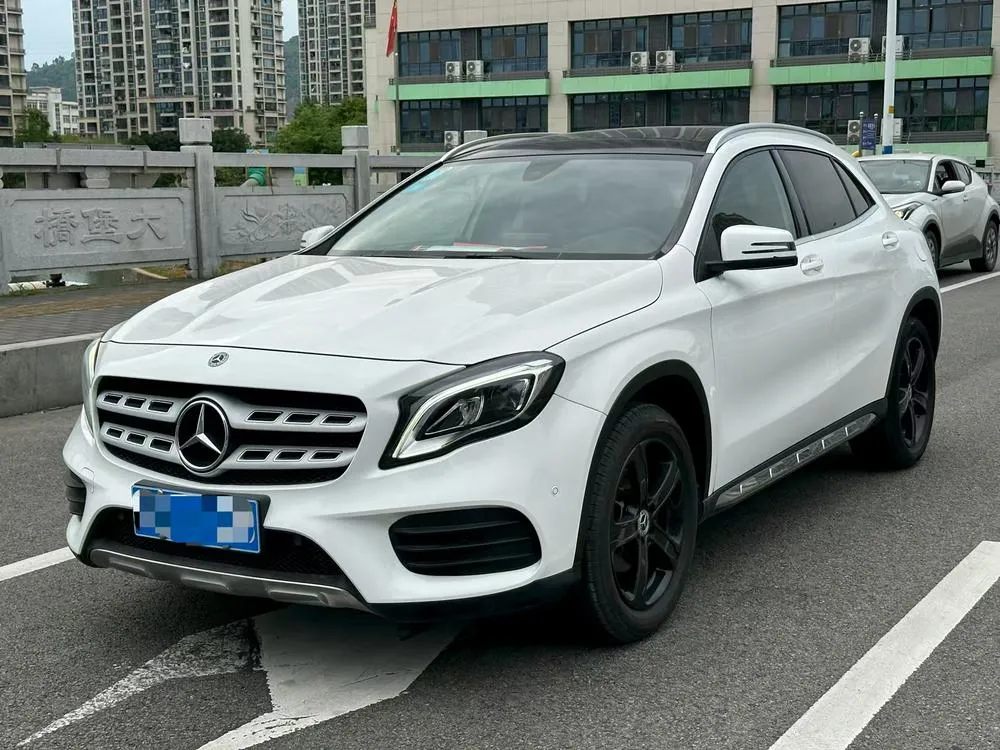 Mercedes-Benz GLA, 2018