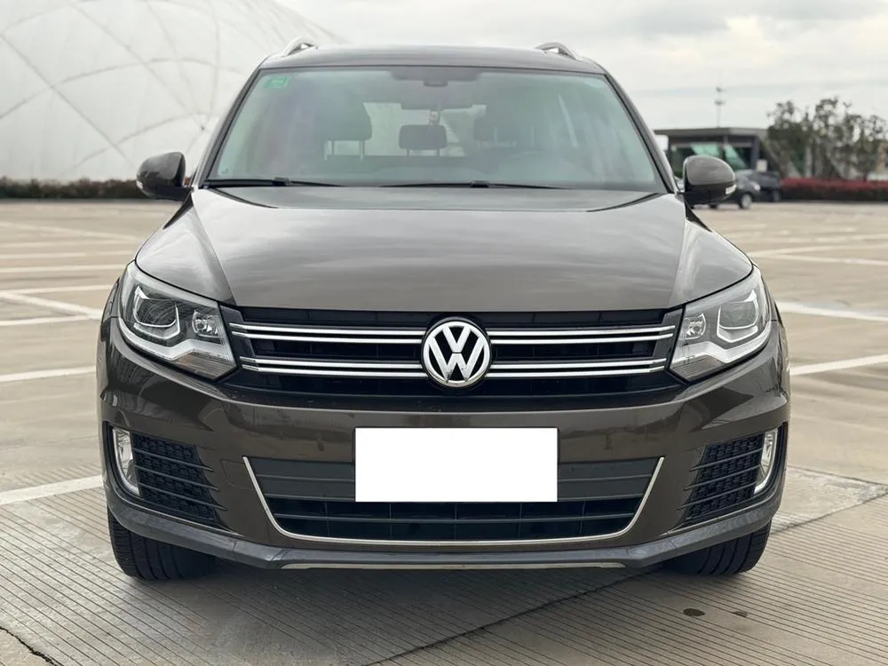 Volkswagen Tiguan 1.8TSI Auto 2WD Luxury Version, 2015 — фото 1