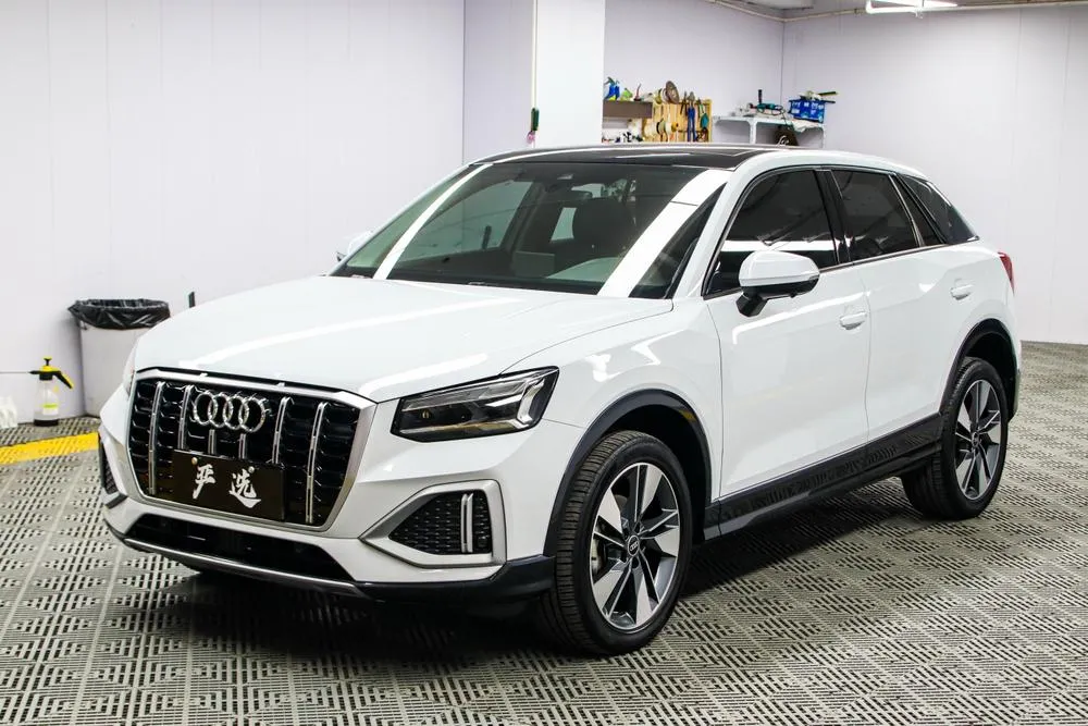 Audi Q2L, 2022
