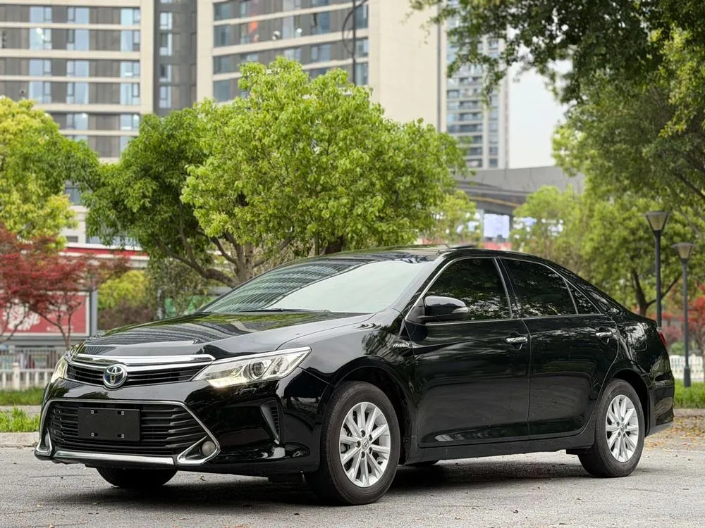 Toyota Camry, 2016