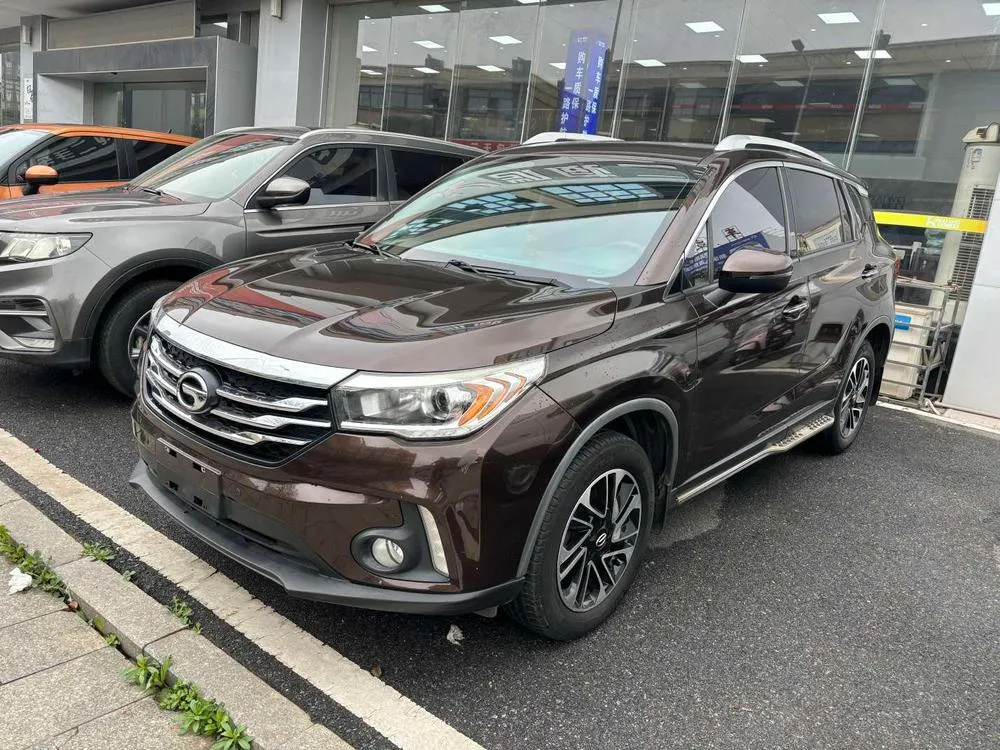 GAC Trumpchi Trumpchi GS4 200T G-DCT Elite Edition, 2015 — фото 1