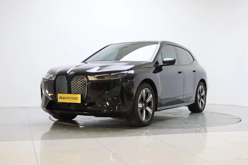 BMW iX, 2022