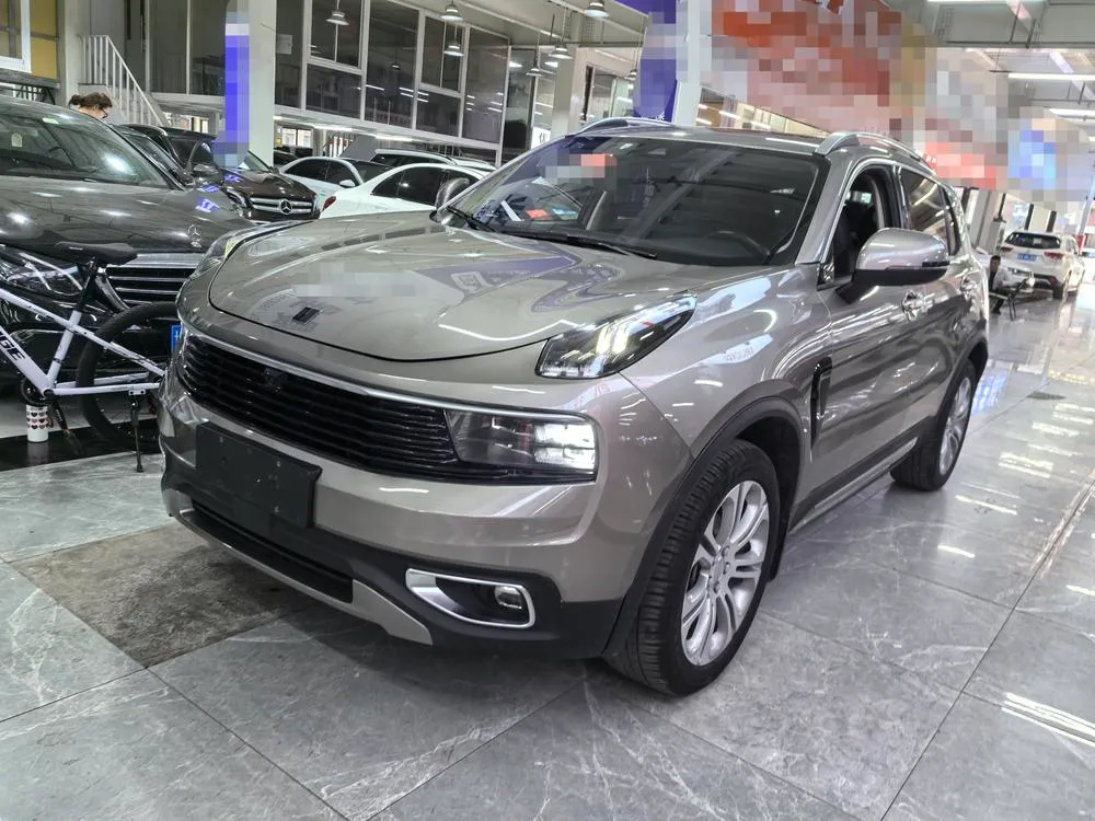 Lynk & Co 01 2.0T 2WD Pro Edition CN5, 2019 — фото 1