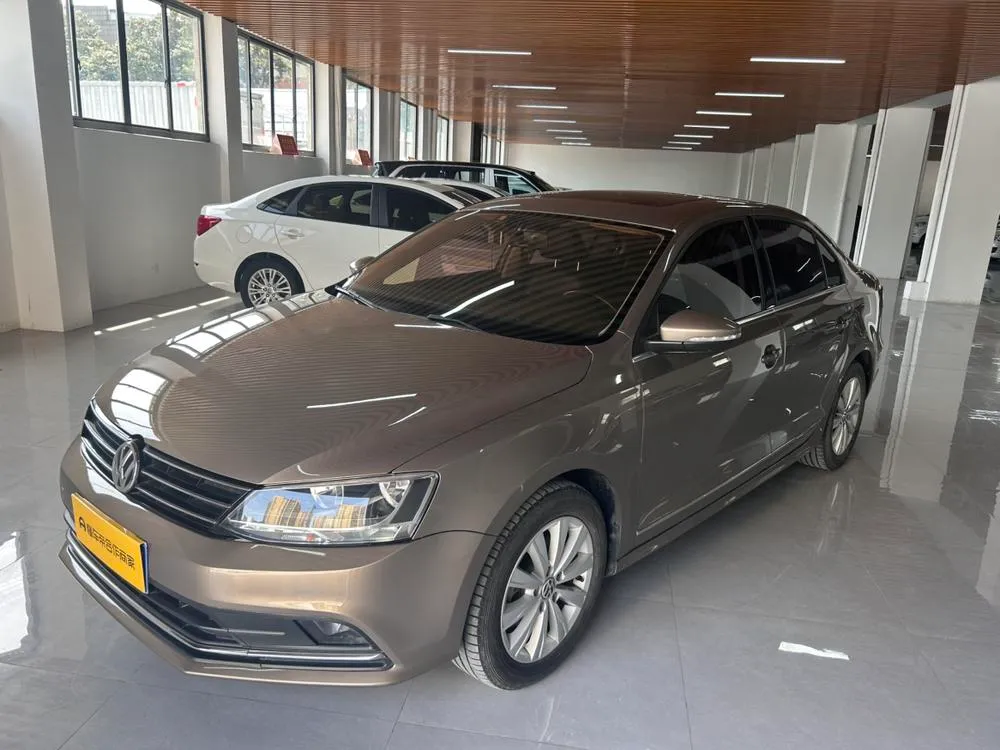 Volkswagen Sagitar 230TSI 25 Anniversary Edition, 2016 — фото 1