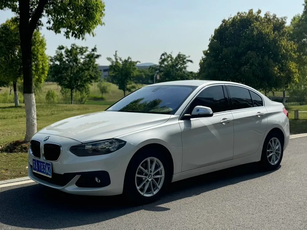 BMW 1-Series 118i Fashion Version, 2018 — фото 1