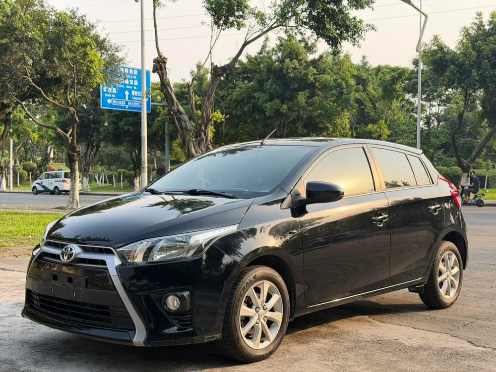 Toyota Yaris L, 2015