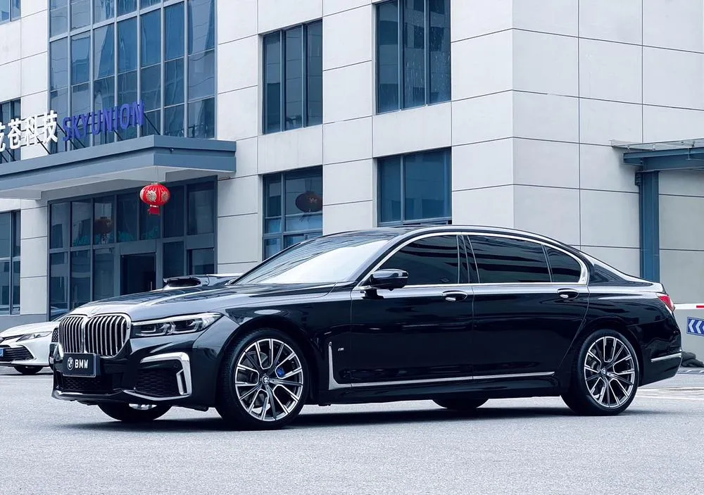 BMW 7-Series, 2019