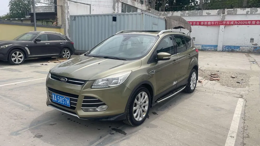 Ford Kuga, 2013