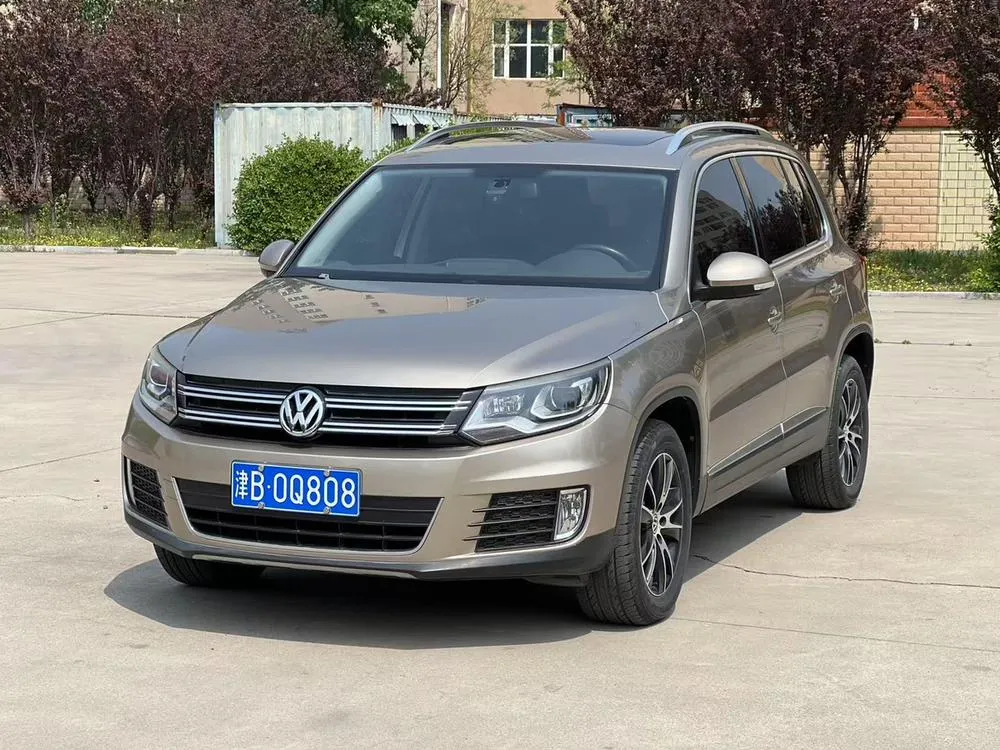 Volkswagen Tiguan 1.8TSI Auto 4WD Luxury Version, 2015 — фото 1