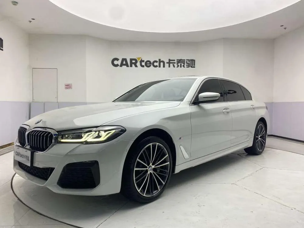 BMW 5-Series, 2021