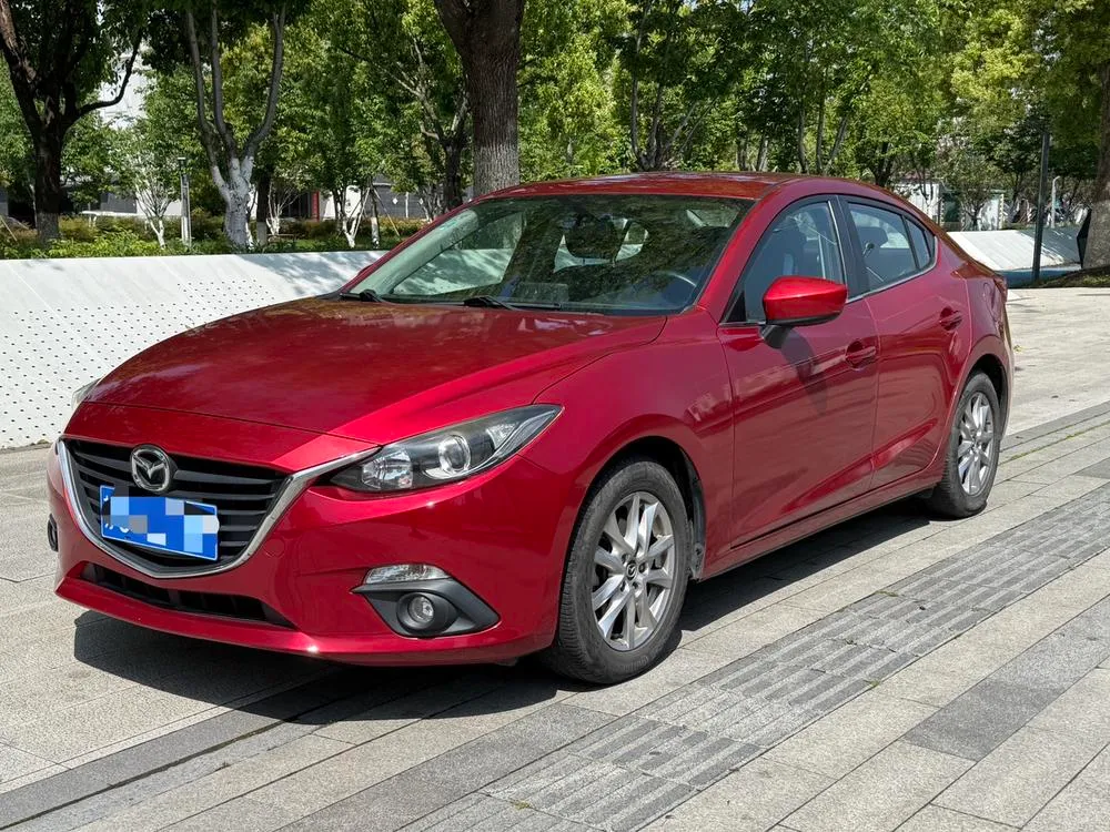 Mazda 3 Axela Sedan 1.5L Auto Comfort Version, 2014 — фото 1