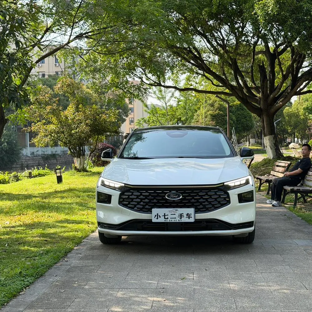 Ford Mondeo EcoBoost 245 Luxury Version, 2022 — фото 1