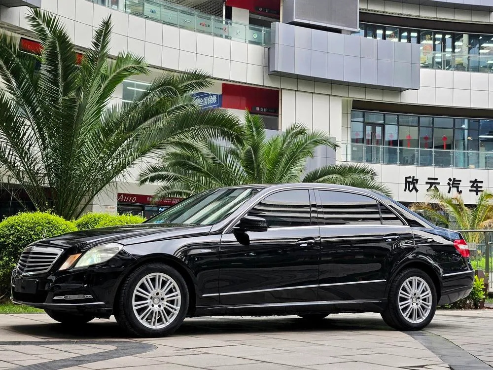 Mercedes-Benz E-Class E 200 L CGI Version, 2012 — фото 1
