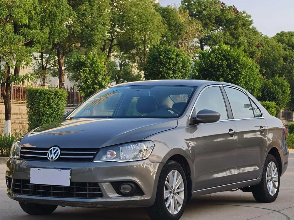 Volkswagen Jetta 1.6L Auto Comfort Version, 2015 — фото 1