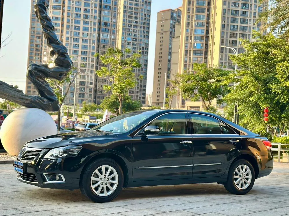 Toyota Camry 200G Classic Luxury Edition, 2013 — фото 1