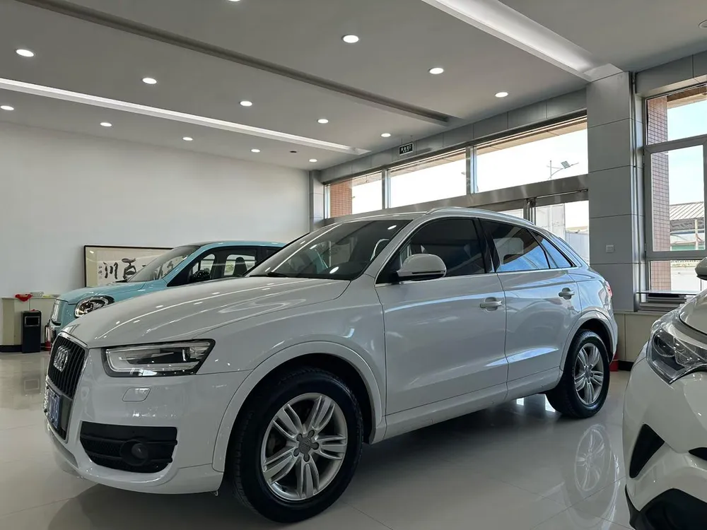 Audi Q3, 2013