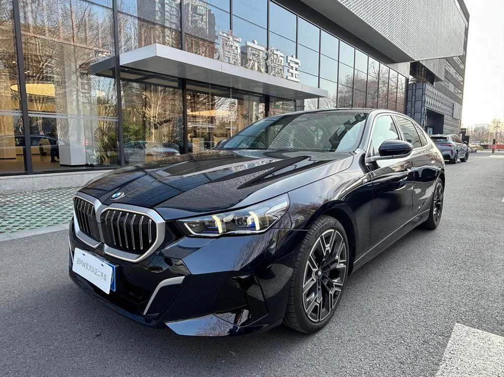 BMW 5-Series 530Li Prestige Version M Sport, 2025 — фото 1