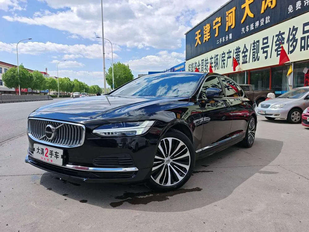 Volvo S90 PHEV T8 4WD Long Range Luxury Edition, 2023 — фото 1