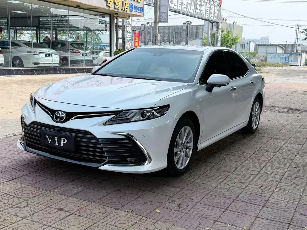 Toyota Camry, 2023