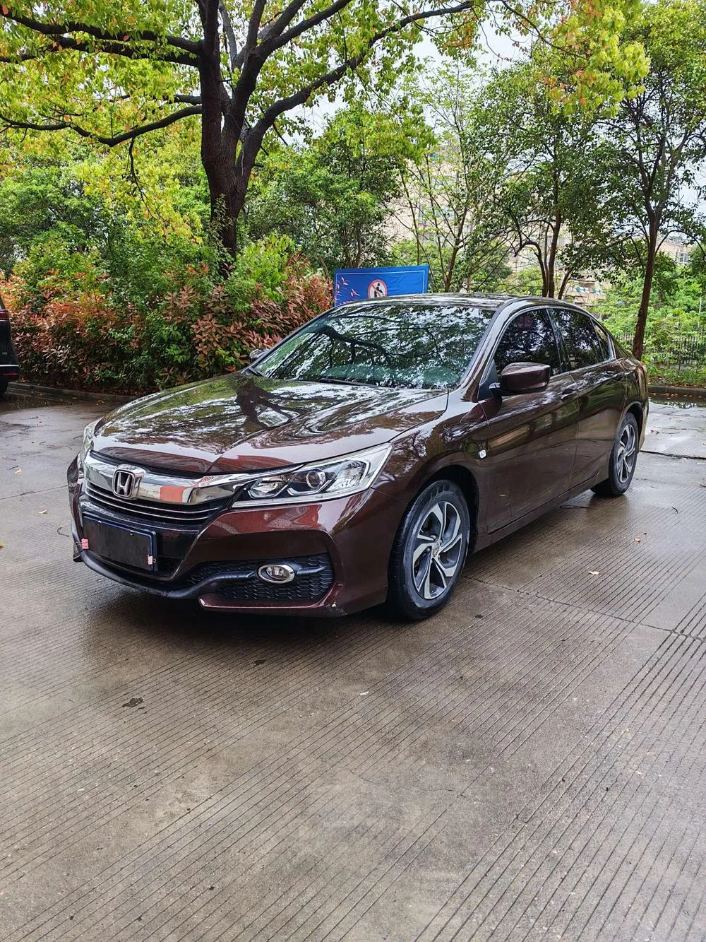 Honda Accord 2.0L Comfort Edition, 2016 — фото 1