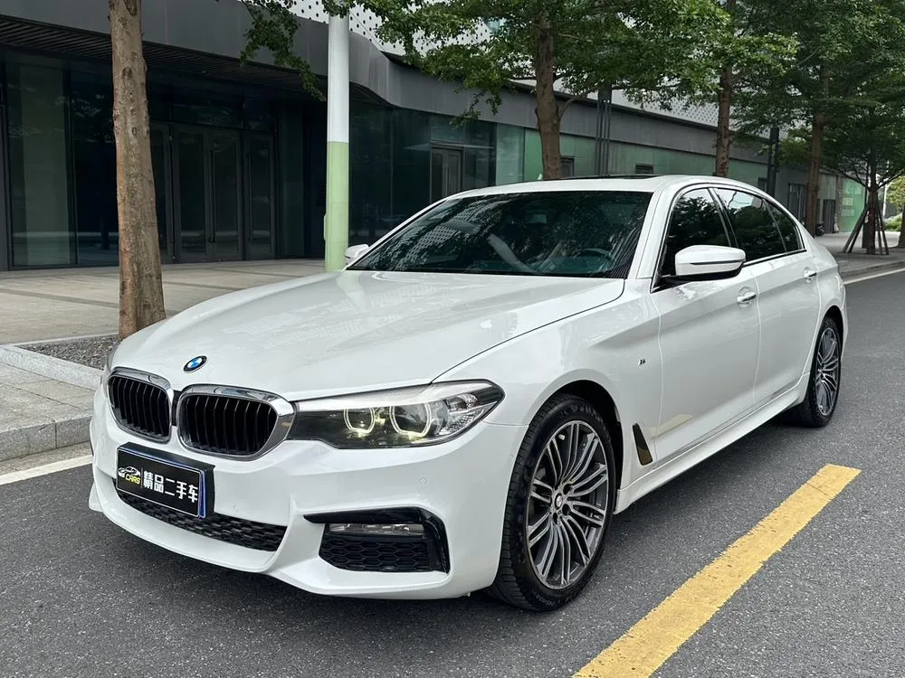 BMW 5-Series, 2018