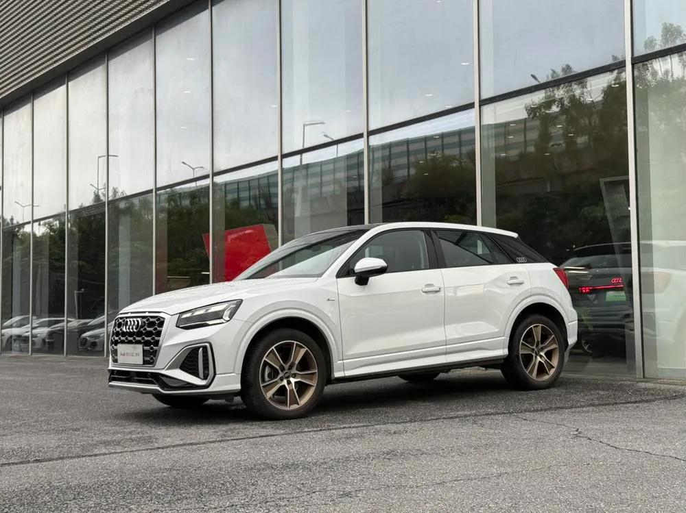 Audi Q2L, 2024