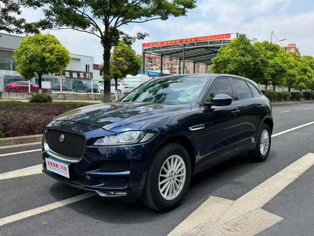 Jaguar F-PACE 2.0T 4WD R-Sport, 2018 — фото 1